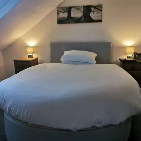 Holiday home Grace Cottage, Town Centre, Close To