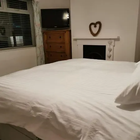 Grace Cottage, Town Centre, Close To בית נופש פילי